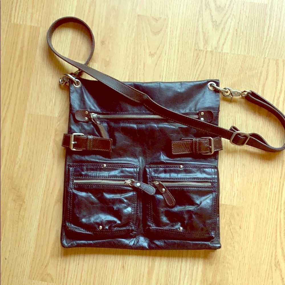 Tano crossbody black leather